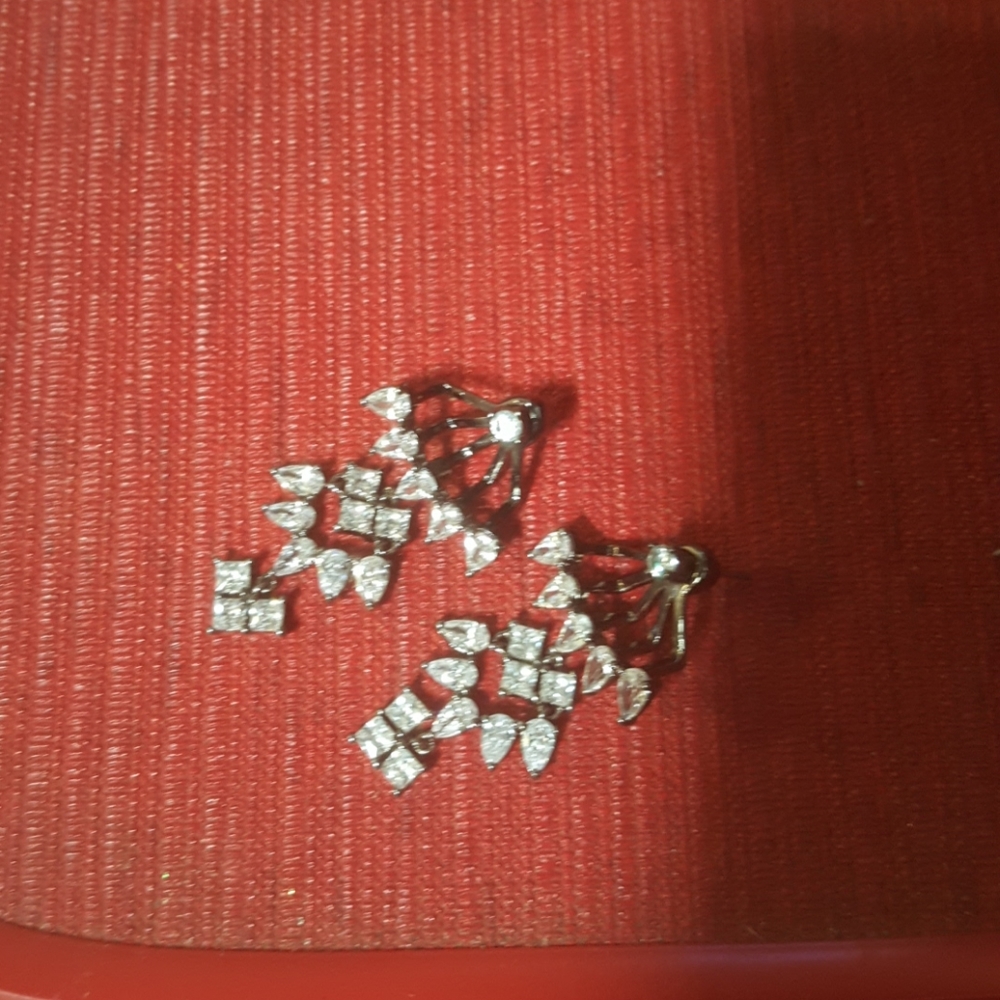 Chandelier earings